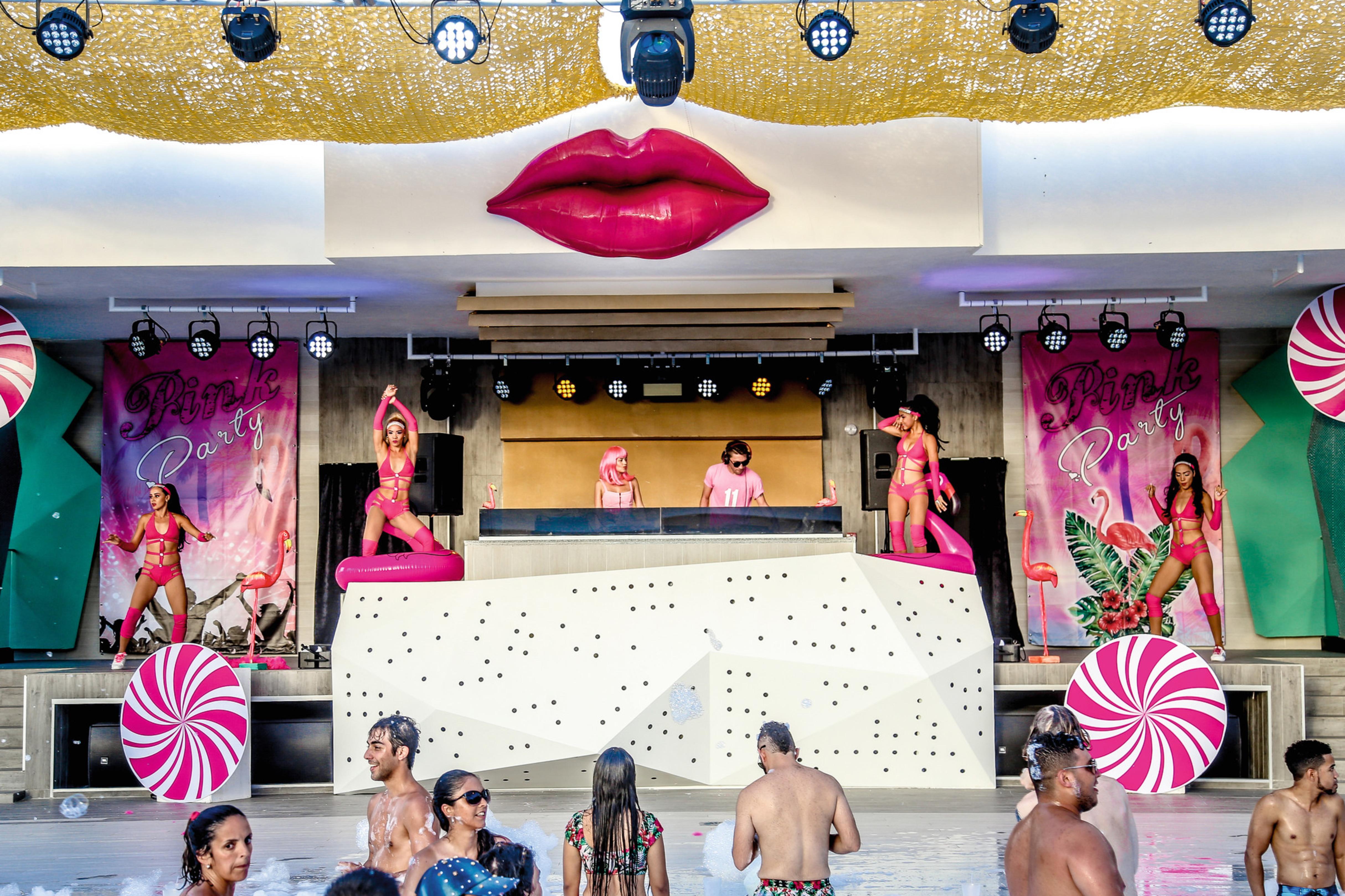 Riu Naiboa Hotel 4*