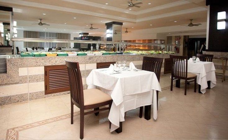 Riu Naiboa Hotel 4*